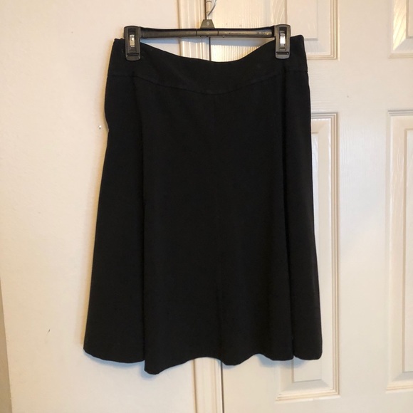 Basic Black Skirt with Ribbon Tie - Picture 2 of 3